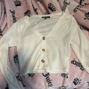 Cropped Sweater 🤍🤍🤍